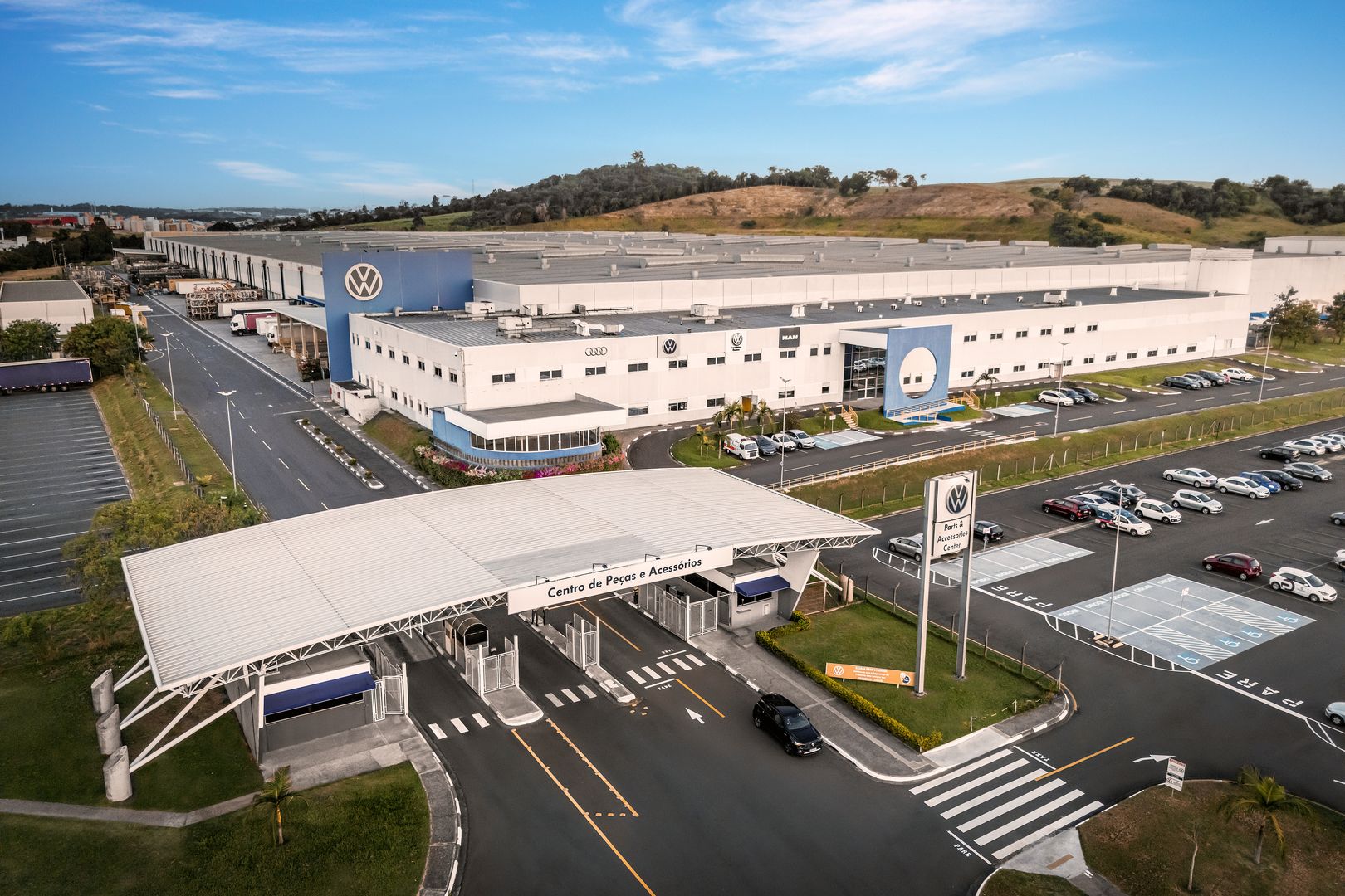 Volkswagen Camiones y Buses celebra 20 años del mayor Centro de Repuestos de América Latina